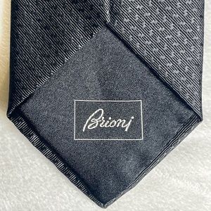 Gorgeous Brioni Men’s Black Tie Made in Italy